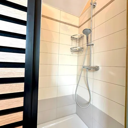 Modern Brand New 2br With 3 Beds In With Terrace *