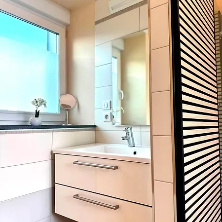 Modern Brand New 2br With 3 Beds In With Terrace * Luxemburg